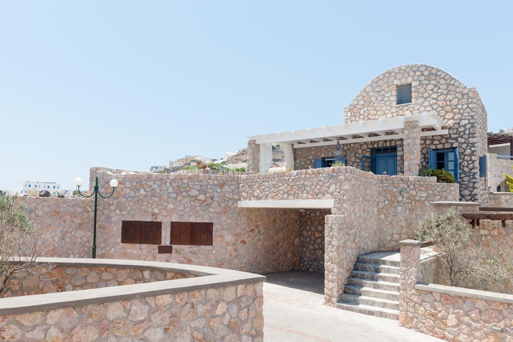 Red Cliff Villa 2Bedroom Villa With Caldera View And Plunge PoolAkrotírion 部屋 写真