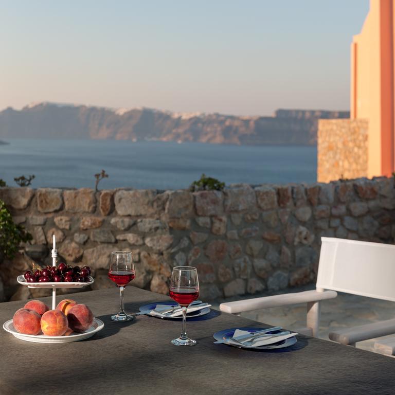 Red Cliff Villa 2Bedroom Villa With Caldera View And Plunge PoolAkrotírion エクステリア 写真