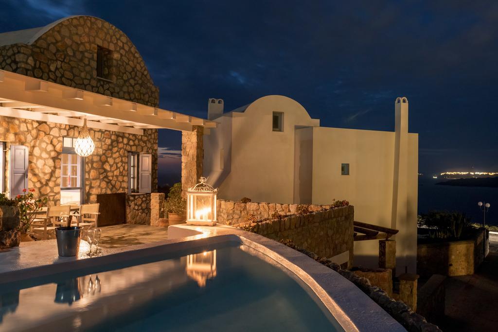 Red Cliff Villa 2Bedroom Villa With Caldera View And Plunge PoolAkrotírion エクステリア 写真